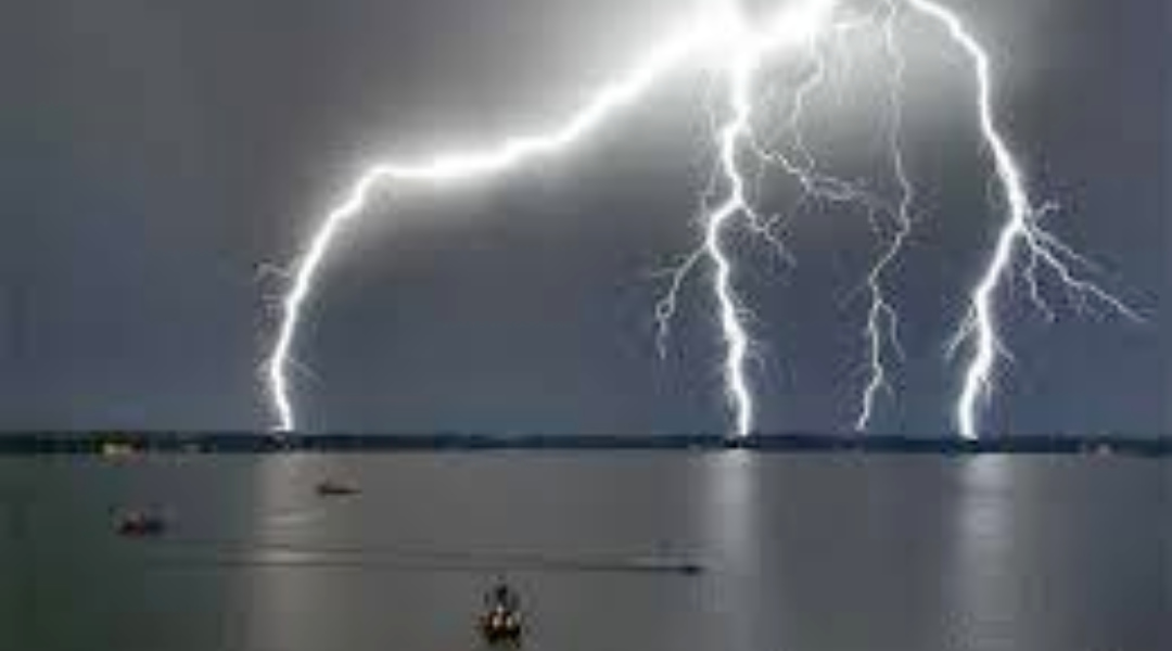 Rayo mata a 11 indígenas tras tormenta de 2.900 rayos